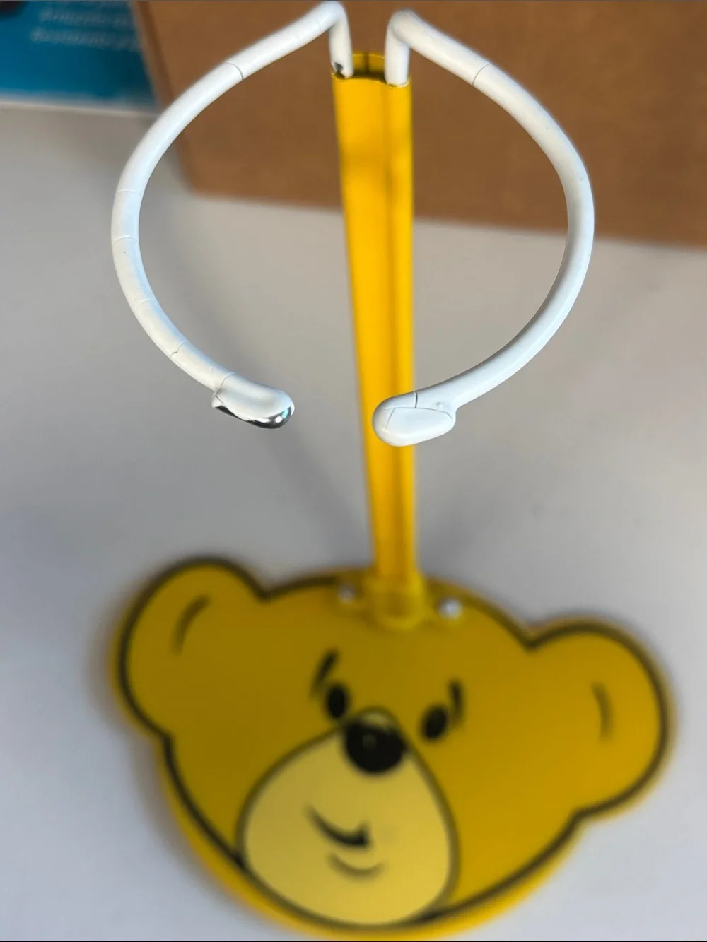 Vintage Build A Bear WorkShop Yellow Bear Face Display Stand Adjustable - Picture 10 of 12